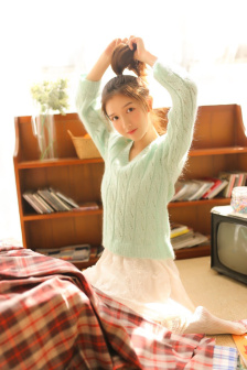 14岁女学生可以穿情趣衣服吗